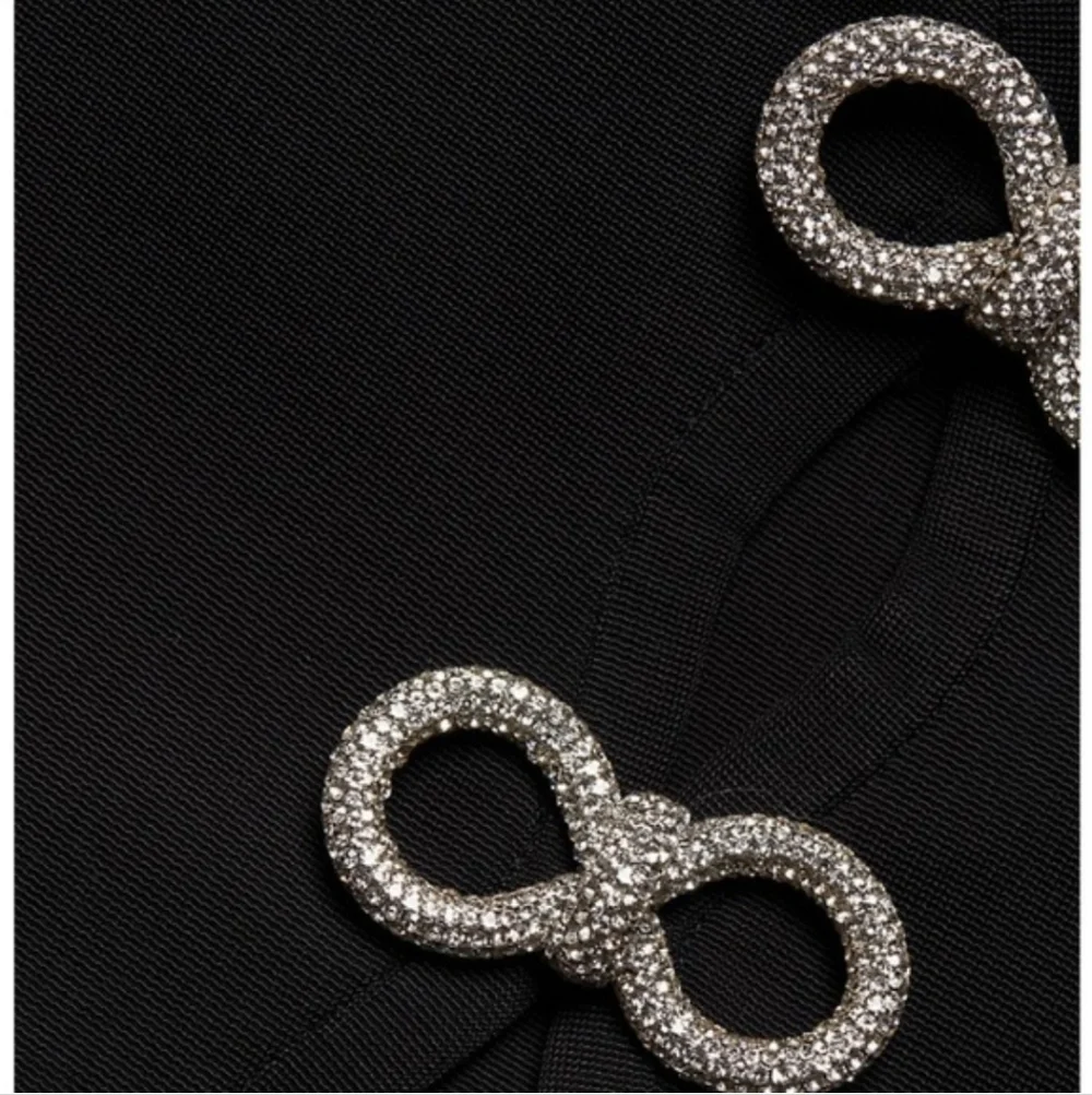 MACH & MACH MINI BLACK DRESS CRYSTAL BOW APPLIQUE SIZE EXTRA SMALL - Picture 6 of 16
